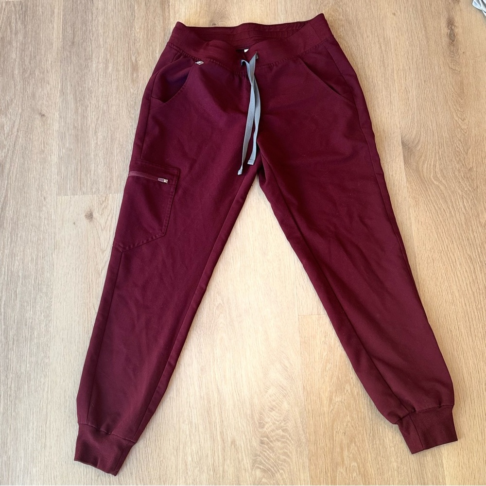 Women’s Zamora Joggers Scrub Pants Burgundy Size XS Petite